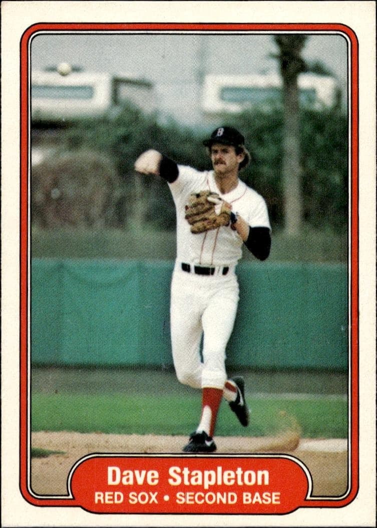 1982 fleer Dave Stapleton