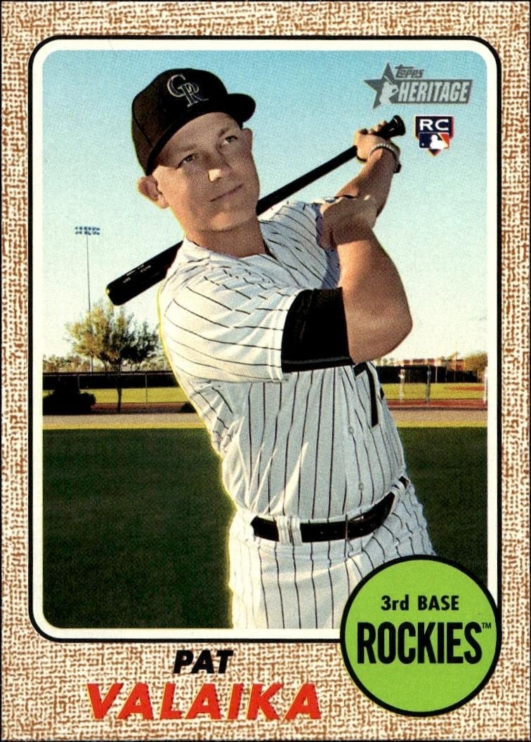 2017 Topps Heritage Pat Valaika #692 trading card