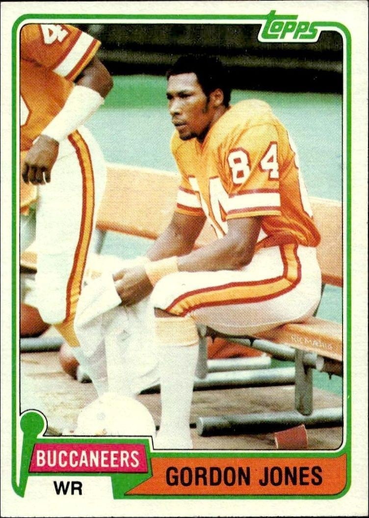 Gordon Jones 1981 Topps Gordon Jones #108 football trading card front