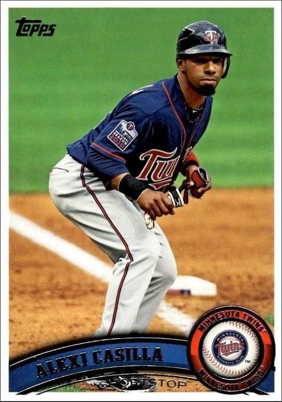 Alexi Casilla 2011 Topps Series 2 #339 Baseball Trading Card - Front 2011 Topps Series 2 Alexi Casilla #339 baseball trading card front