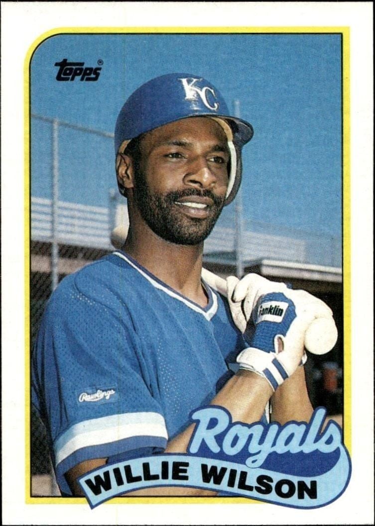 Willie Wilson 1989 Topps #168 Baseball Trading Card - Front 1989 Topps Willie Wilson #168 baseball trading card front