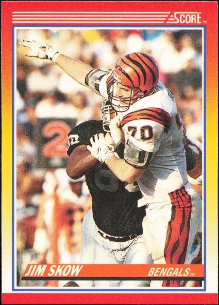 Jim Skow 1990 Score #227 Football Trading Card - Front 1990 Score Jim Skow #227 football trading card front