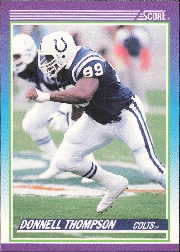 Donnell Thompson 1990 Score #195 Football Trading Card - Front 1990 Score Donnell Thompson #195 football trading card front