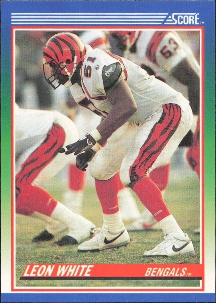 Leon White 1990 Score #32 Football Trading Card - Front 1990 Score Leon White #32 football trading card front
