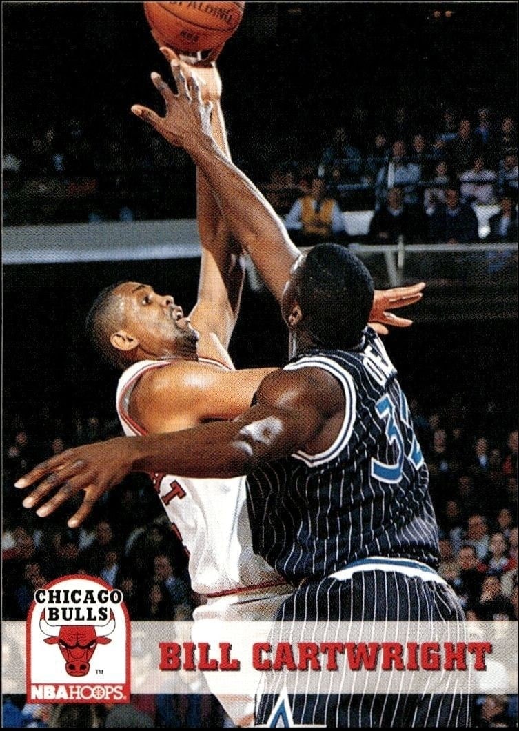 Bill Cartwright 1993-94 Skybox #26 Basketball Trading Card - Front 1993-94 Skybox Bill Cartwright #26 basketball trading card front