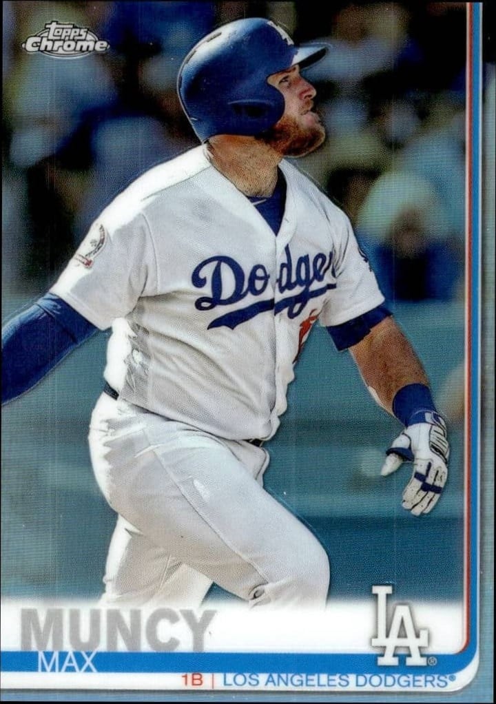 Max Muncy 2019 Topps Chrome #658 Baseball Trading Card - Front 2019 Topps Chrome Max Muncy #658 baseball trading card front