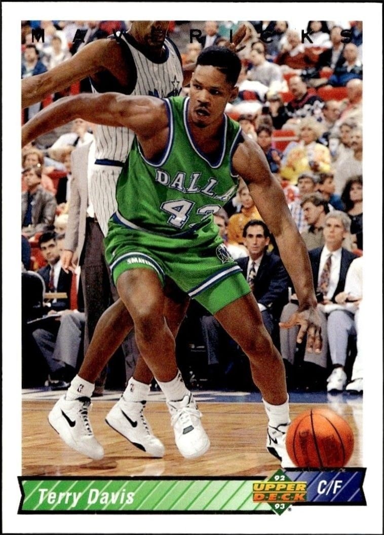 Terry Davis 1992-93 Upper Deck #92 Basketball Trading Card - Front 1992-93 Upper Deck Terry Davis #92 basketball trading card front