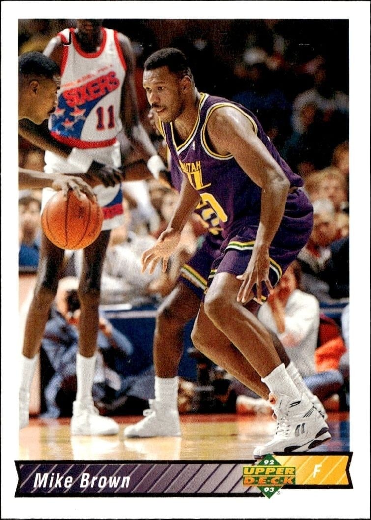 Mike Brown 1992-93 Upper Deck #118 Basketball Trading Card - Front 1992-93 Upper Deck Mike Brown #118 basketball trading card front