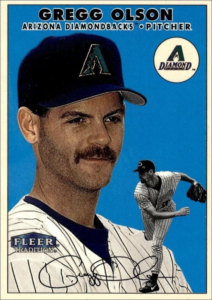 Gregg Olson 2000 Fleer Tradition Glossy #397 Baseball Trading Card - Front 2000 Fleer Tradition Glossy Gregg Olson #397 baseball trading card front