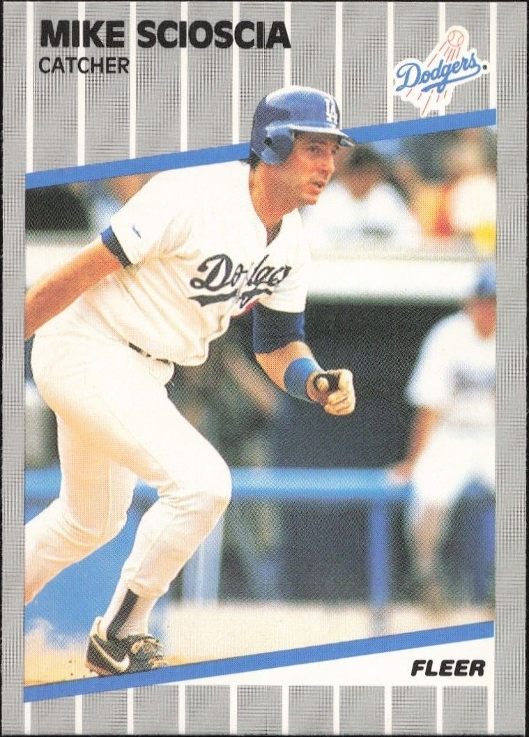Mike Scioscia 1989 Fleer #71 Baseball Trading Card - Front 1989 Fleer Mike Scioscia #71 baseball trading card front