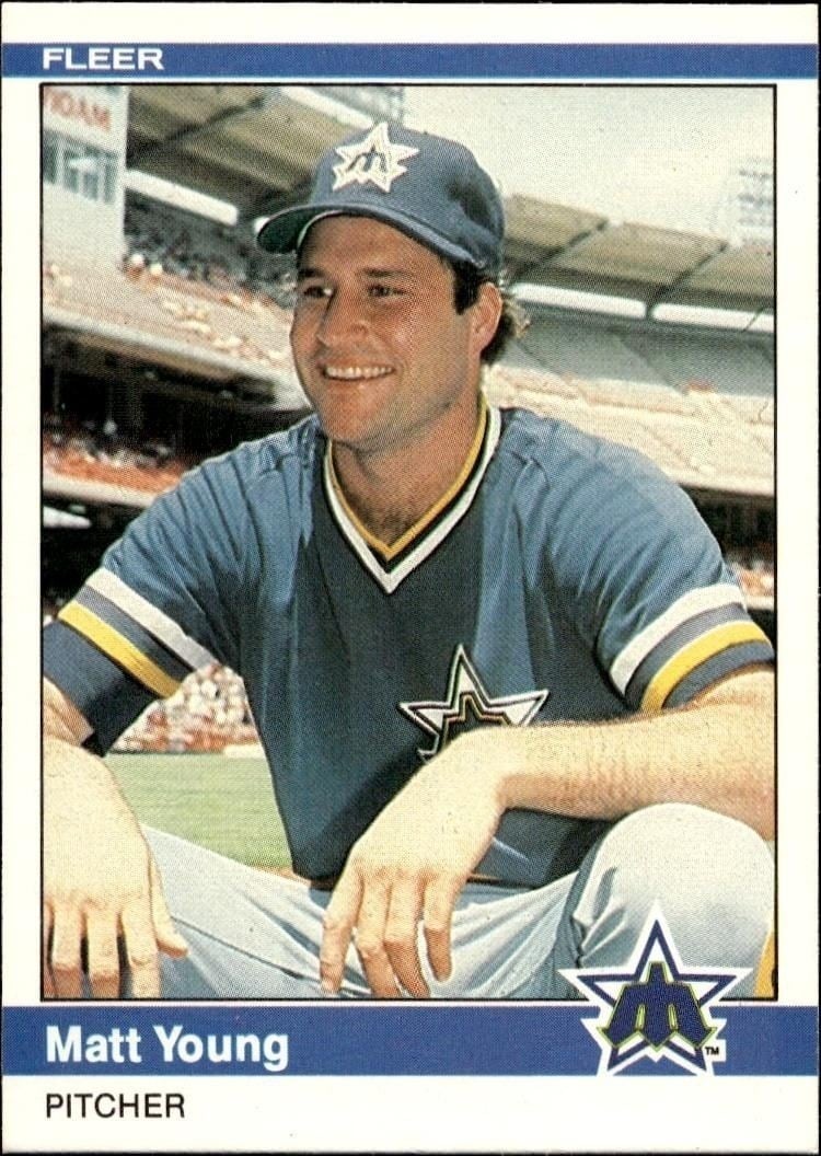 Matt Young 1984 Fleer #624 Baseball Trading Card - Front 1984 Fleer Matt Young #624 baseball trading card front