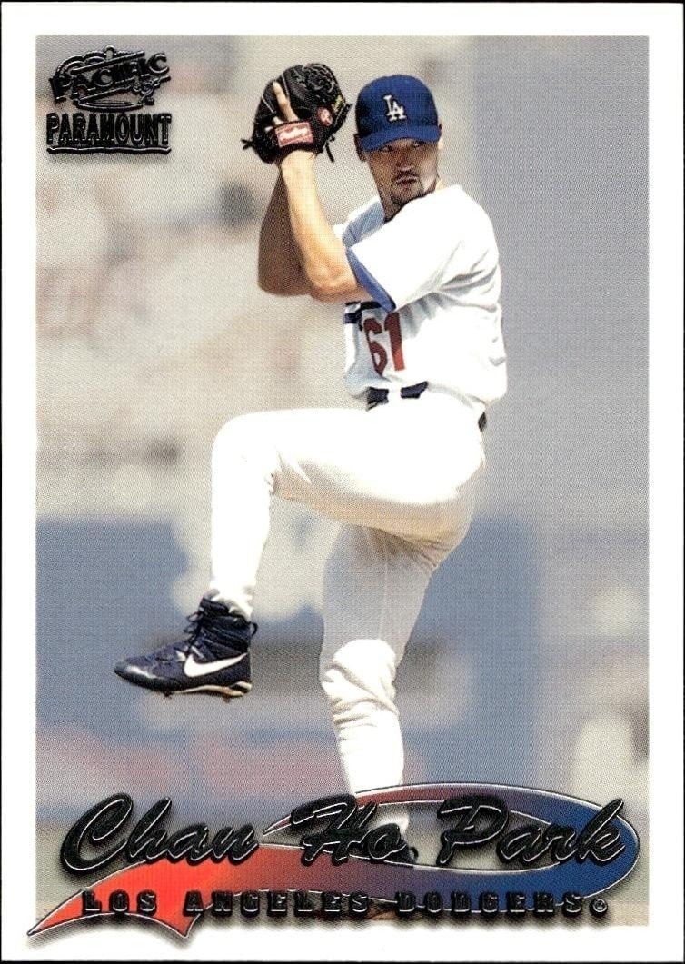 Chan Ho Park 1999 Pacific Paramount #120 Baseball Trading Card - Front 1999 Pacific Paramount Chan Ho Park #120 baseball trading card front