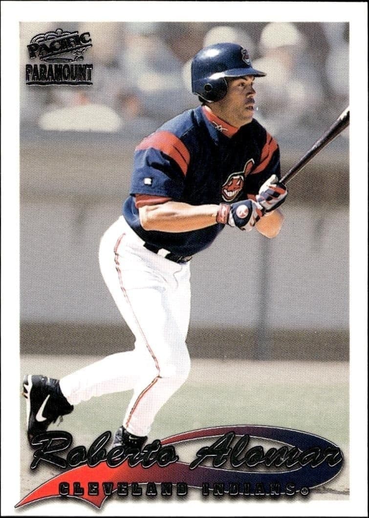 1999 Pacific Paramount Roberto Alomar #69 trading card