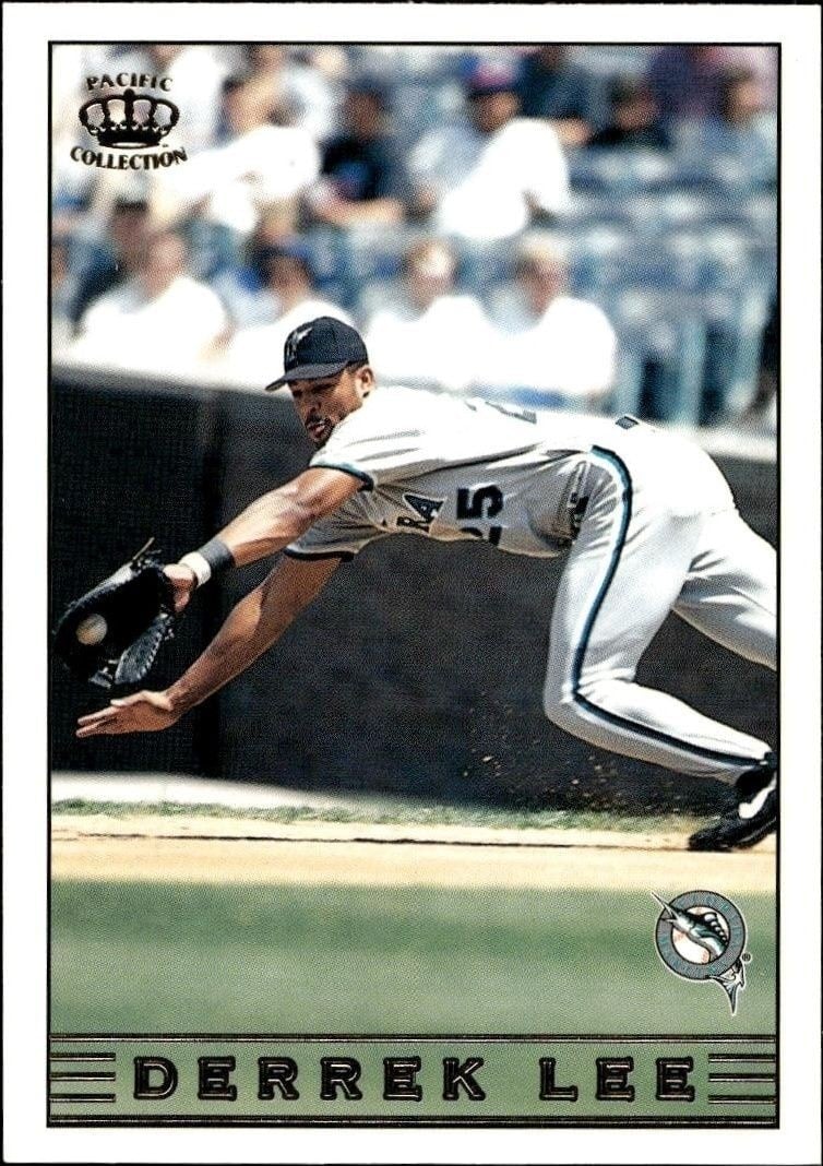 Derrek Lee 1999 Pacific Crown Collection #117 Baseball Trading Card - Front 1999 Pacific Crown Collection Derrek Lee #117 baseball trading card front