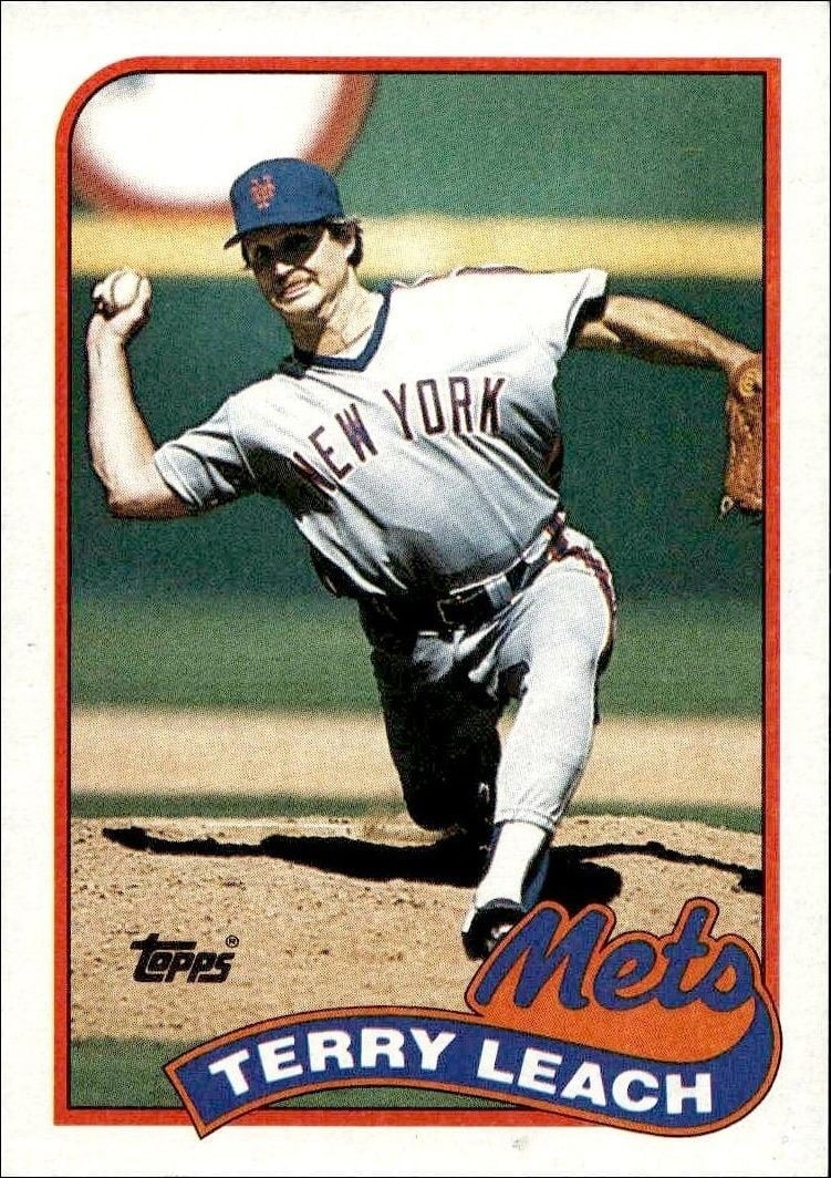Terry Leach 1989 Topps #207 Baseball Trading Card - Front 1989 Topps Terry Leach #207 baseball trading card front