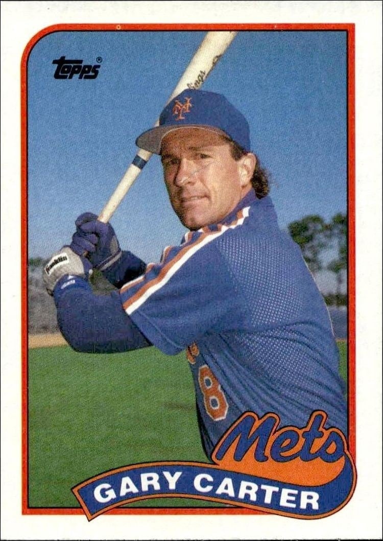 Gary Carter 1989 Topps #680 Baseball Trading Card - Front 1989 Topps Gary Carter #680 baseball trading card front