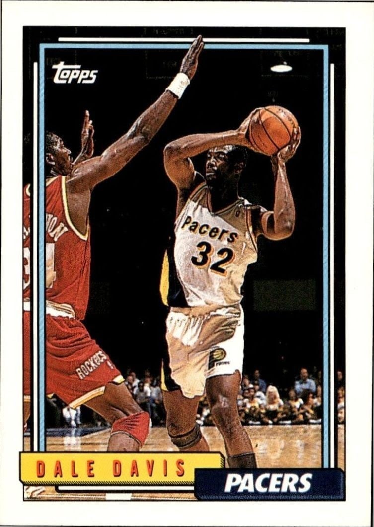 Dale Davis 1992-93 Topps #237 Basketball Trading Card - Front 1992-93 Topps Dale Davis #237 basketball trading card front