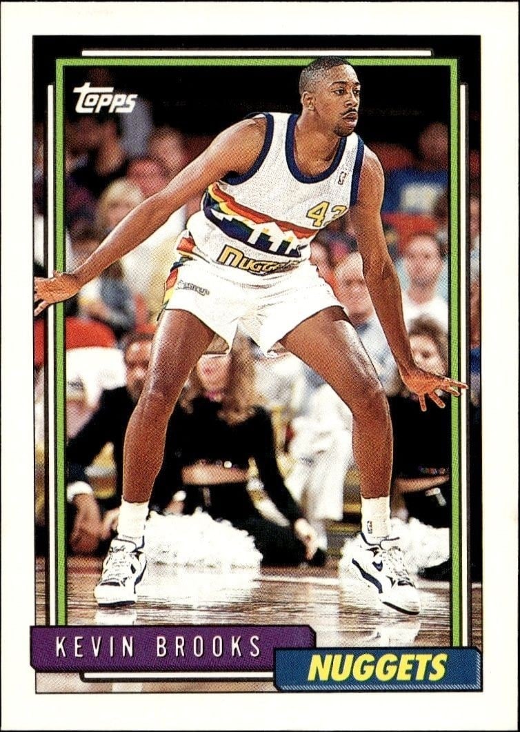 Kevin Brooks 1992-93 Topps #225 Basketball Trading Card - Front 1992-93 Topps Kevin Brooks #225 basketball trading card front