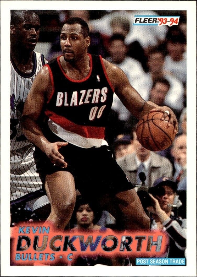 Kevin Duckworth 1993-94 Fleer #174 Basketball Trading Card - Front 1993-94 Fleer Kevin Duckworth #174 basketball trading card front