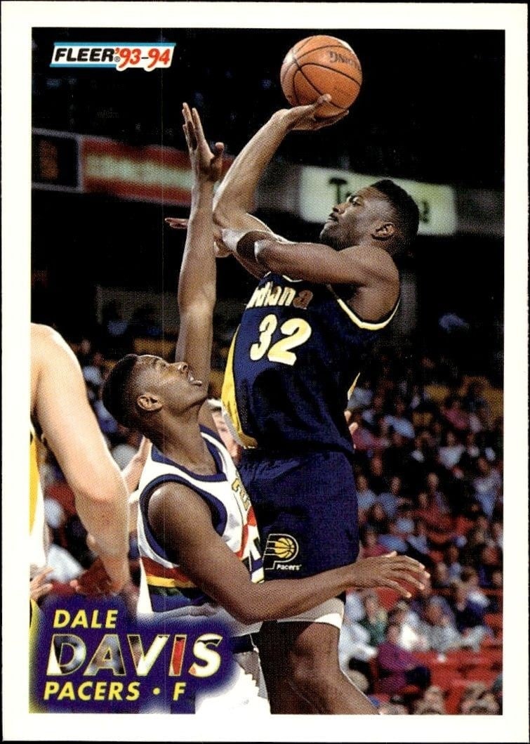 Dale Davis 1993-94 Fleer #82 Basketball Trading Card - Front 1993-94 Fleer Dale Davis #82 basketball trading card front
