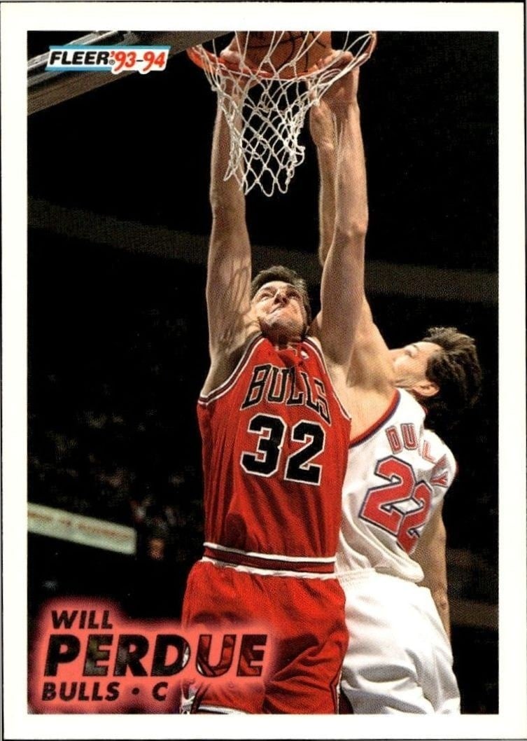 Will Perdue 1993-94 Fleer #31 Basketball Trading Card - Front 1993-94 Fleer Will Perdue #31 basketball trading card front