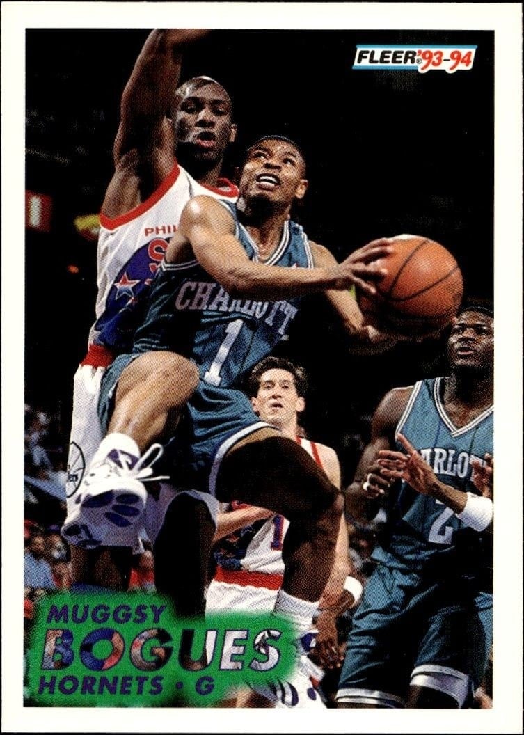 Muggsy Bogues 1993-94 Fleer #17 Basketball Trading Card - Front 1993-94 Fleer Muggsy Bogues #17 basketball trading card front