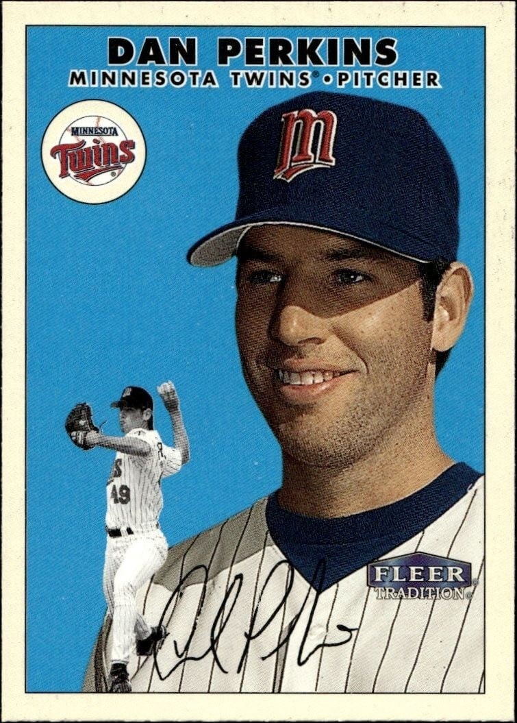 2000 Fleer Tradition Glossy Dan Perkins #167 trading card