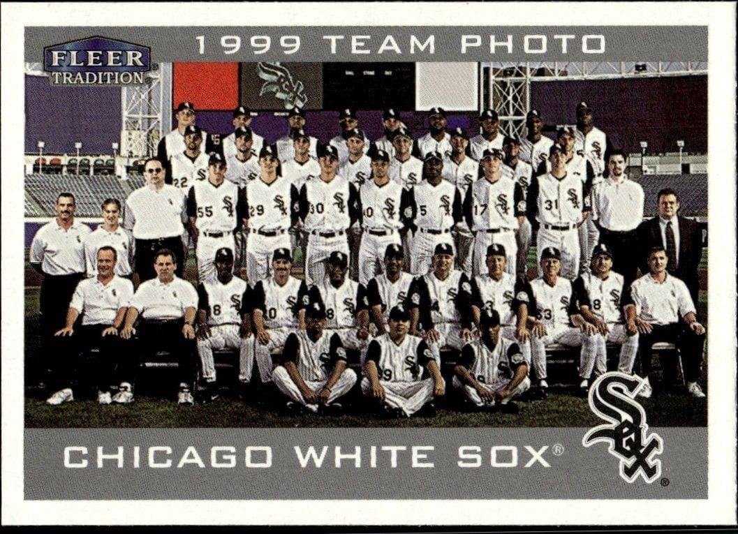 Chicago White Sox 2000 Fleer Tradition Glossy #199 Baseball Trading Card - Front 2000 Fleer Tradition Glossy Chicago White Sox #199 baseball trading card front