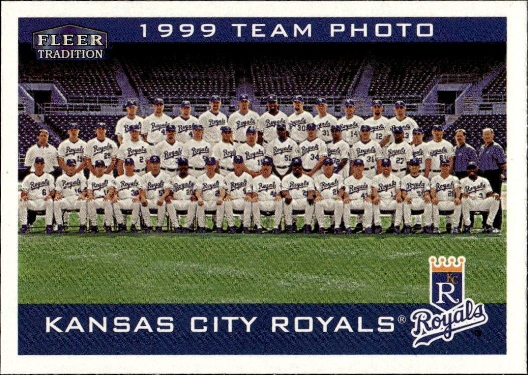 Los Angeles Dodgers 2000 Fleer Tradition Glossy #179 Baseball Trading Card - Front 2000 Fleer Tradition Glossy Los Angeles Dodgers #179 baseball trading card front