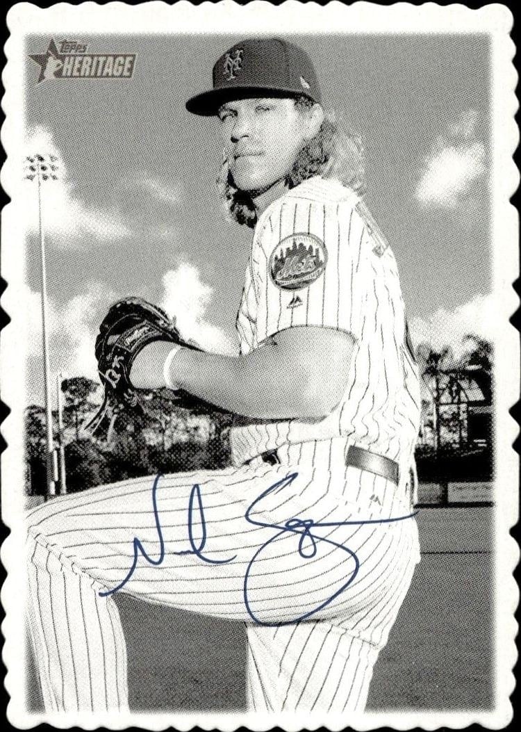 Noah Syndergaard 2018 Topps Heritage #10 Baseball Trading Card - Front 2018 Topps Heritage Noah Syndergaard #10 baseball trading card front