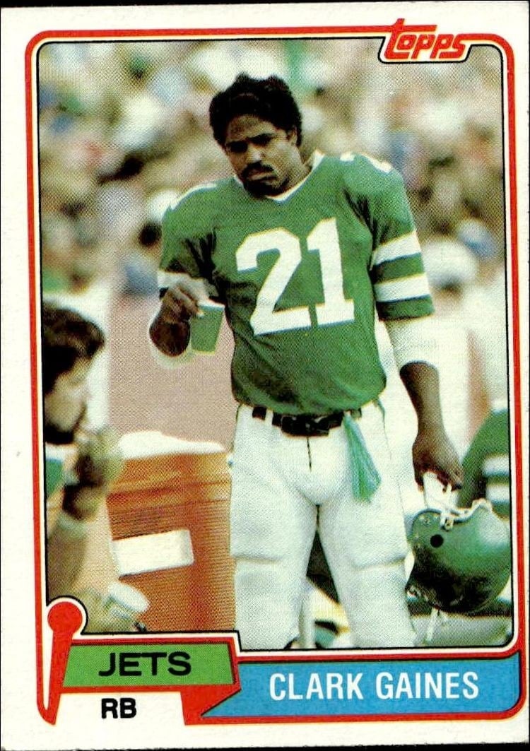 Clark Gaines 1981 Topps #144 Football Trading Card - Front 1981 Topps Clark Gaines #144 football trading card front
