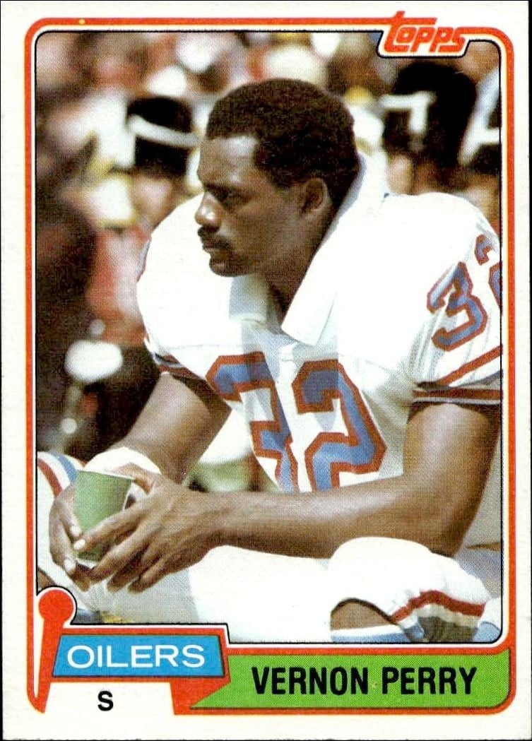Vernon Perry 1981 Topps #146 Football Trading Card - Front 1981 Topps Vernon Perry #146 football trading card front