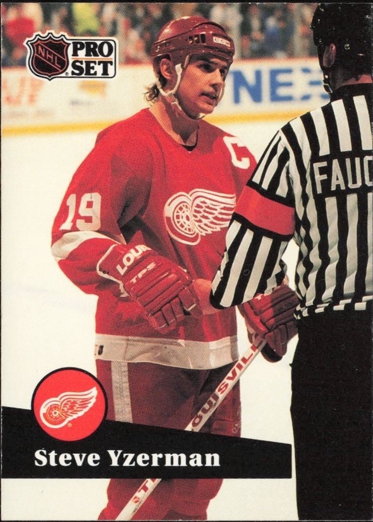 Steve Yzerman 1991-92 Pro Set #62 Hockey Trading Card - Front 1991-92 Pro Set Steve Yzerman #62 hockey trading card front