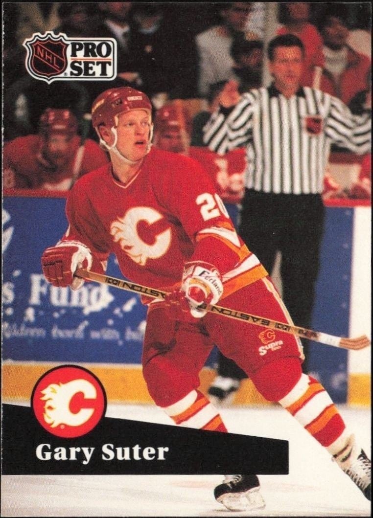 Gary Suter 1991-92 Pro Set #32 Hockey Trading Card - Front 1991-92 Pro Set Gary Suter #32 hockey trading card front