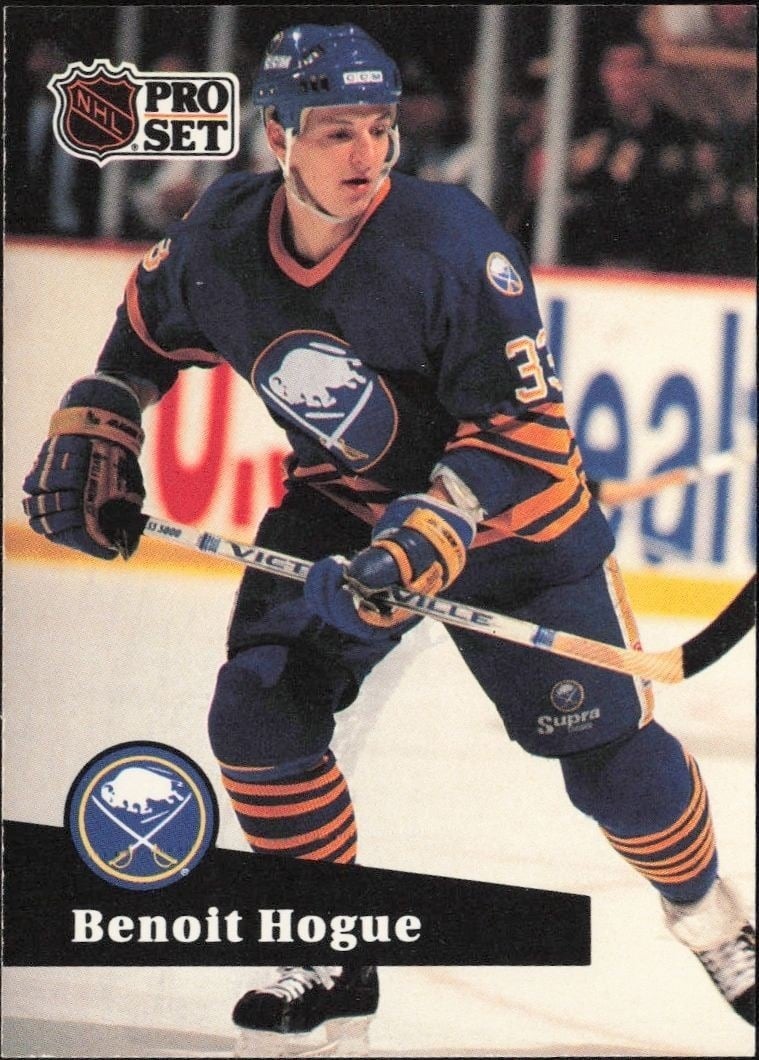 Benoit Hogue 1991-92 Pro Set #17 Hockey Trading Card - Front 1991-92 Pro Set Benoit Hogue #17 hockey trading card front
