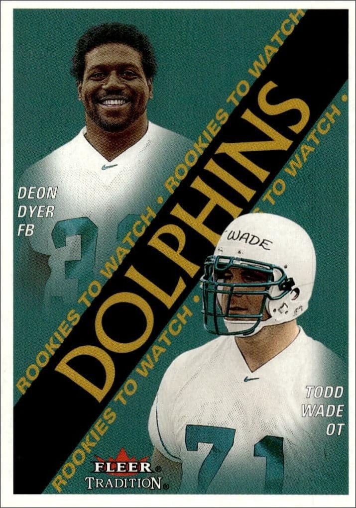 Deon Dyer 2000 Fleer Tradition Glossy #350 Football Trading Card - Front 2000 Fleer Tradition Glossy Deon Dyer #350 football trading card front