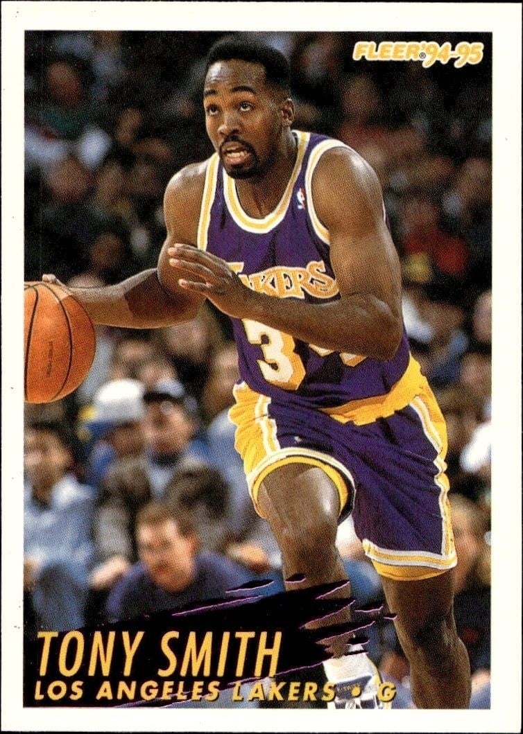 Tony Smith 1994-95 Fleer #111 Basketball Trading Card - Front 1994-95 Fleer Tony Smith #111 basketball trading card front