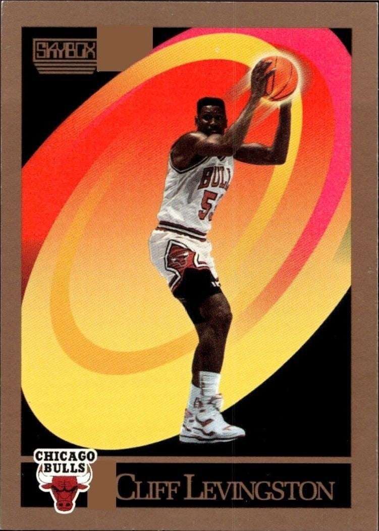 Cliff Levingston 1990-91 Skybox #372 Basketball Trading Card - Front 1990-91 Skybox Cliff Levingston #372 basketball trading card front
