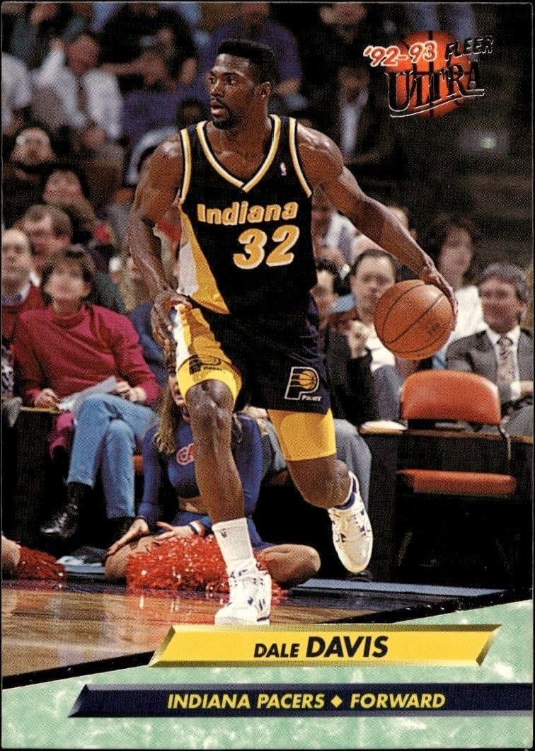 Dale Davis 1992-93 Fleer Ultra #75 Basketball Trading Card - Front 1992-93 Fleer Ultra Dale Davis #75 basketball trading card front