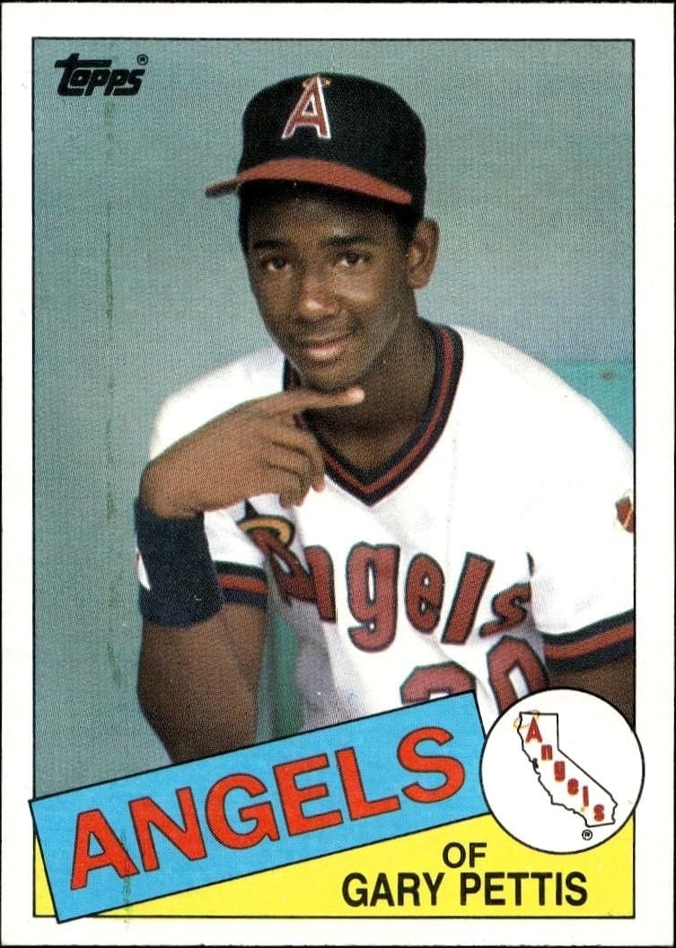 Gary Pettis 1985 Topps #497 Baseball Trading Card - Front 1985 Topps Gary Pettis #497 baseball trading card front