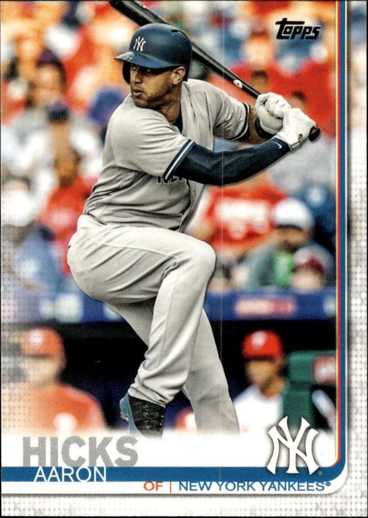 Aaron Hicks 2019 Topps #260 Baseball Trading Card - Front 2019 Topps Aaron Hicks #260 baseball trading card front