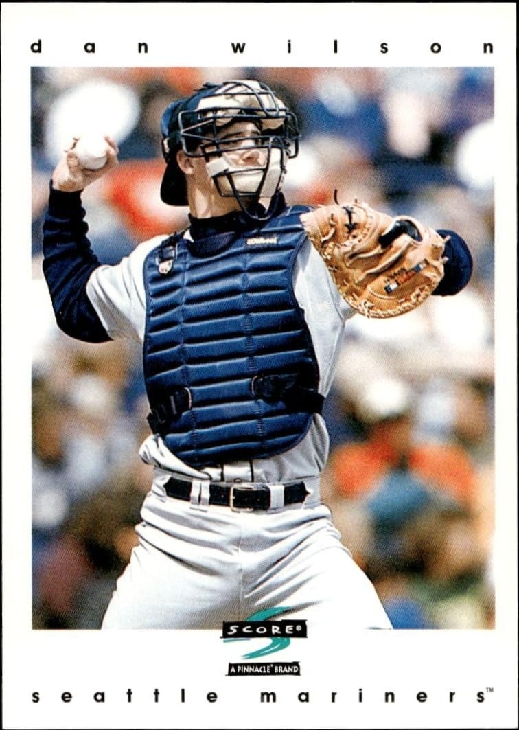 Dan Wilson 1997 Pinnacle Score #8 Baseball Trading Card - Front 1997 Pinnacle Score Dan Wilson #8 baseball trading card front