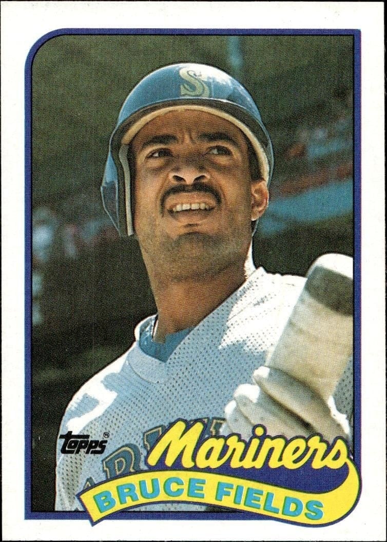Bruce Fields 1989 Topps #556 Baseball Trading Card - Front 1989 Topps Bruce Fields #556 baseball trading card front