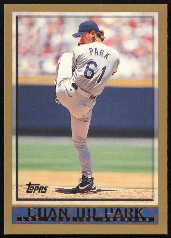 1998 Topps Chan Ho Park #17 (Front)