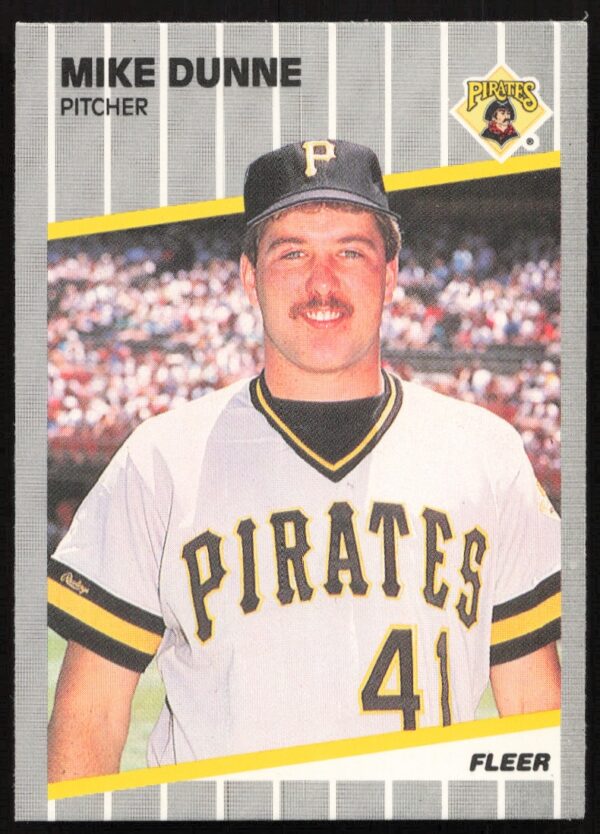 1989 Fleer Mike Dunne #207 (Front)