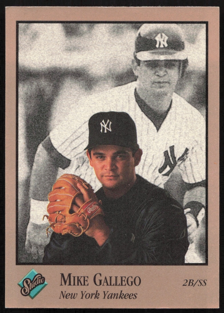 1992 Leaf Studio Mike Gallego #211 (Front)