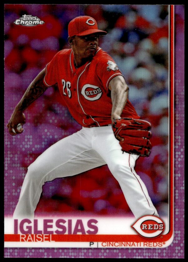 2019 Topps Chrome Raisel Iglesias Pink Refractor #465 (Front)