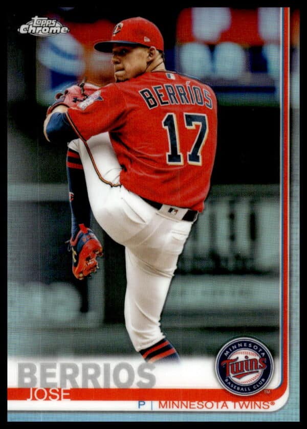 2019 Topps Chrome Jose Berrios Rainbow Foil #101 (Front)