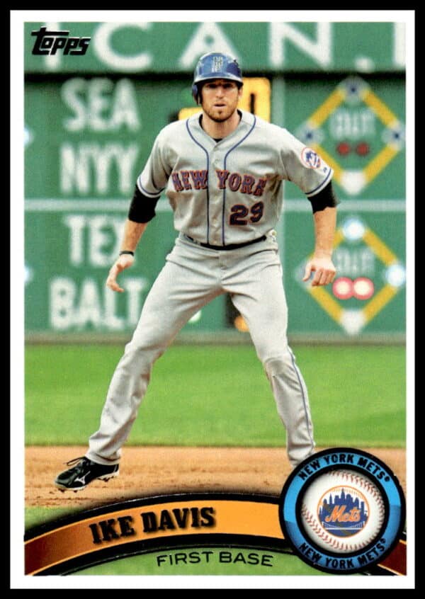 2011 Topps Ike Davis #290 (Front)