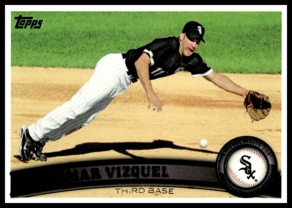 2011 Topps Omar Vizquel #243 (Front)